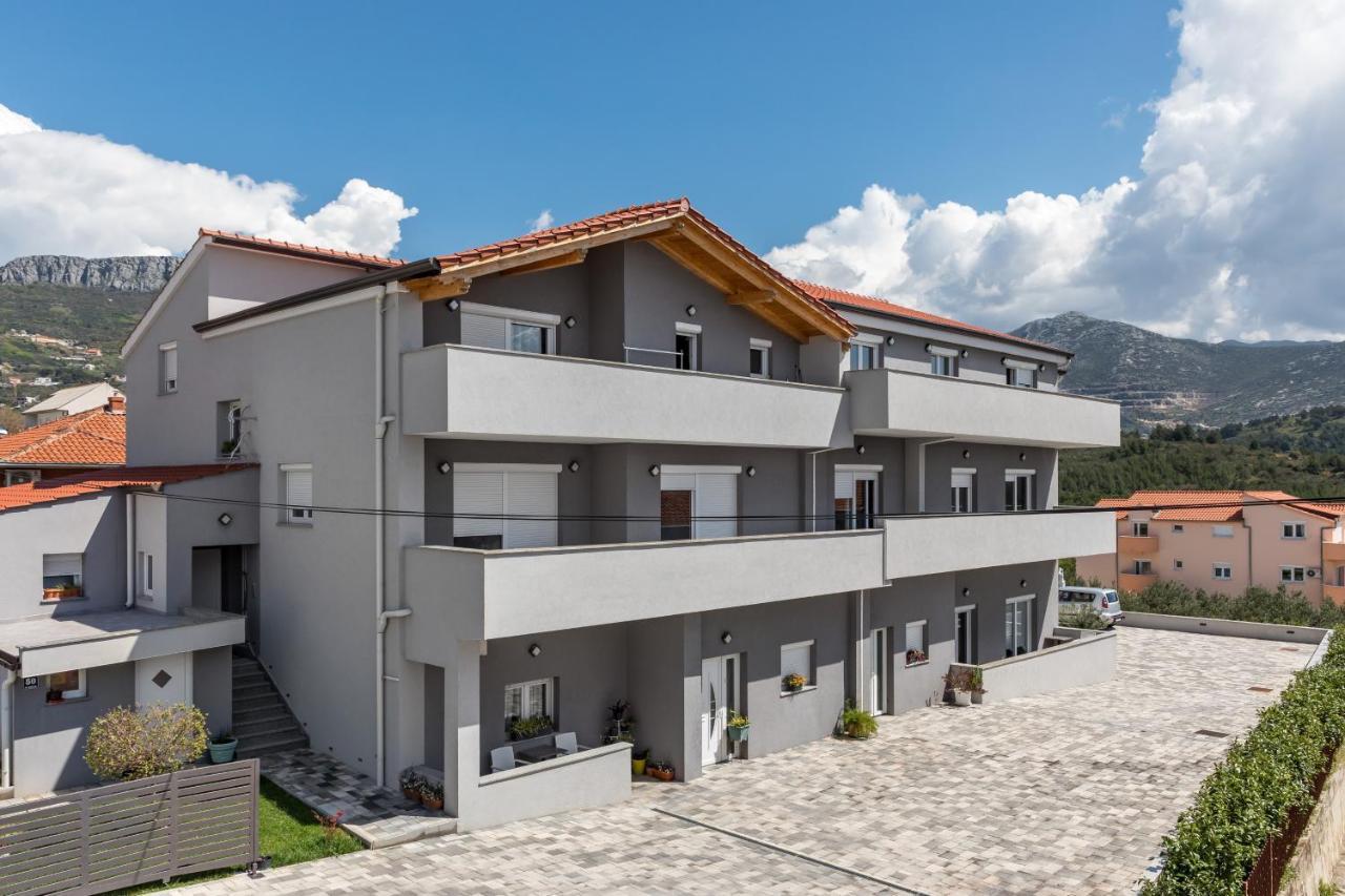 Apartments Villa Salona Sky Exterior photo