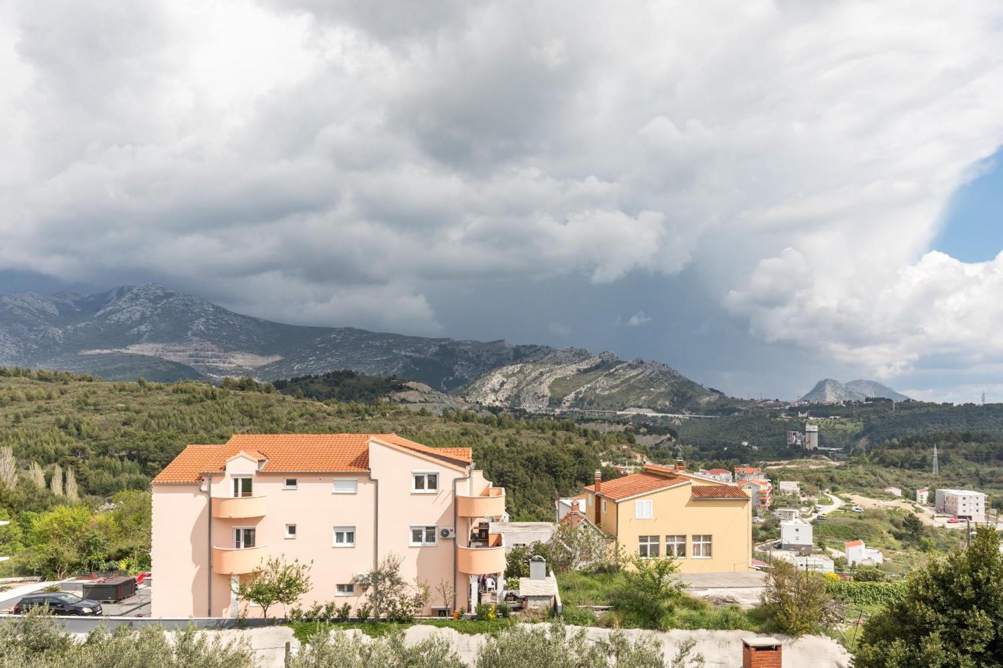 Apartments Villa Salona Sky Room photo