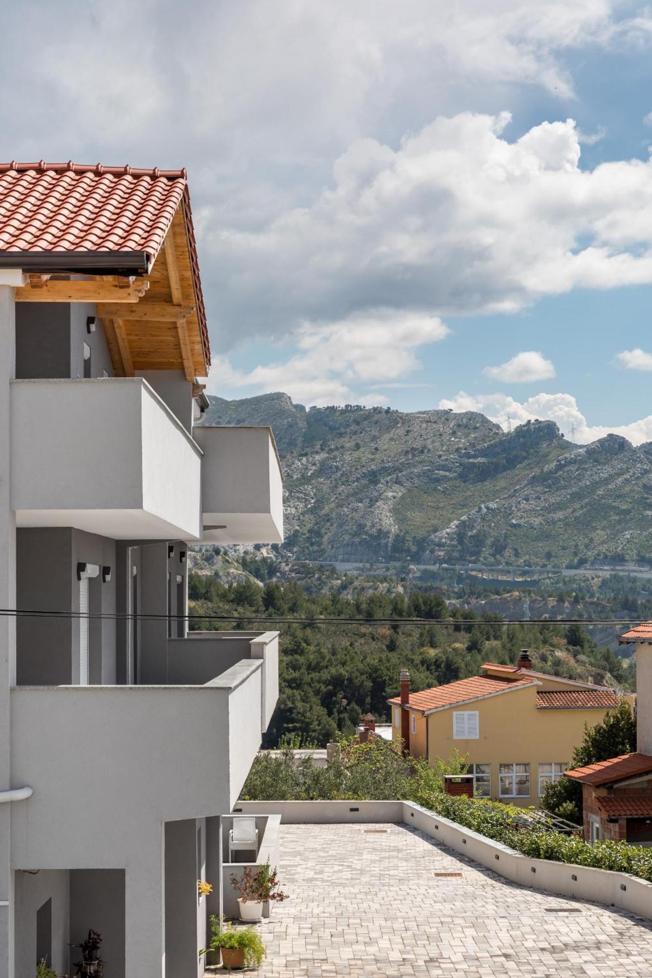 Apartments Villa Salona Sky Room photo